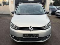 Gebraucht VW Touran Match 105 PS (77 kW) 2012 Silber Van / Kleinbus