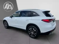 Gebraucht Mercedes GLC220 Avantgarde 197 PS (144 kW) 2024 Polarweiss SUV