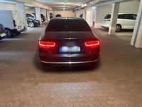 Second-hand Audi A8 2011 Negru Berlinǎ