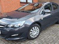 Gebraucht Opel Astra 140 PS (102 kW) 2013 Grau Limousine