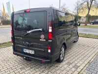 Gebraucht Fiat Talento Family 145 PS (106 kW) 2017 Schwarz Van / Kleinbus