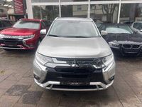 Gebraucht Mitsubishi Outlander P-HEV Basis 135 PS (99 kW) 2020 Silber SUV