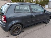 Gebraucht VW Polo 75 PS (55 kW) 2005 Blau Kleinwagen