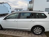 Gebraucht VW Passat 150 PS (110 kW) 2016 Blau Kombi