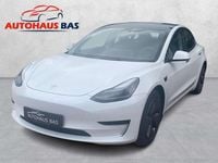 Gebraucht Tesla Model 3 Standard Range 208 kW (283 PS) 2022 Pearl white multicoat Limousine