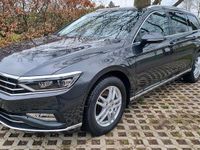 Gebraucht VW Passat Elegance 150 PS (110 kW) 2021 Grau Kombi