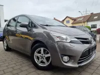 Gebraucht Toyota Verso Edition 147 PS (108 kW) 2018 Grau Van / Kleinbus