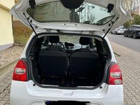 Gebraucht Renault Twingo Rip Curl 76 PS (55 kW) 2010 Weiß Kleinwagen