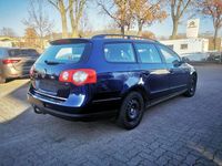 Gebraucht VW Passat Trendline 116 PS (85 kW) 2006 Blau Kombi