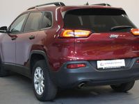 Gebraucht Jeep Cherokee Longitude 186 PS (136 kW) 2016 Rot SUV