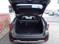 Neu Subaru Outback Platinum 169 PS (124 kW) 2025 Autumn green Kombi