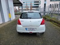 Gebraucht Suzuki Swift 92 PS (67 kW) 2007 Weiß Limousine