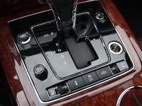 Second-hand VW Phaeton 245 CP (180 kW) 2014 Negru Berlinǎ