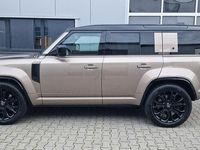 Neu Land Rover Defender 635 PS (467 kW) 2026 Gold SUV