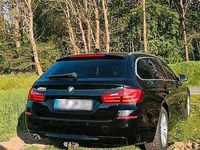Gebraucht BMW 520 183 PS (134 kW) 2012 Schwarz Kombi