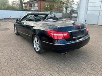 Gebraucht Mercedes E220 170 PS (125 kW) 2011 Schwarz Cabrio