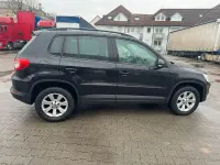 Gebraucht VW Tiguan Team 140 PS (102 kW) 2009 Schwarz SUV