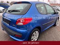Gebraucht Peugeot 206+ Basis 60 PS (44 kW) 2011 Blau Kleinwagen