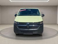 Gebraucht VW T6.1 110 PS (80 kW) 2021 Gruen Van