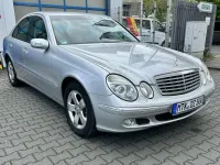 Gebraucht Mercedes E240 177 PS (130 kW) 2003 Silber Limousine