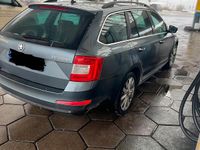 Gebraucht Skoda Octavia 150 PS (110 kW) 2014 Grau Kleinwagen