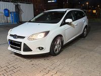 Gebraucht Ford Focus 2014 Weiß Kombi