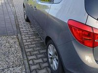 Gebraucht Opel Meriva Edition 140 PS (102 kW) 2014 Van / Kleinbus