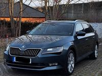Gebraucht Skoda Superb Ambition 190 PS (139 kW) 2017 Grau Kombi