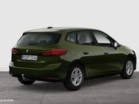 Gebraucht BMW 220 Active Tourer 170 PS (125 kW) 2023 Grün Van / Kleinbus