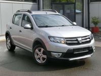 Gebraucht Dacia Sandero Prestige 90 PS (66 kW) 2014 Silber  metallic Kleinwagen