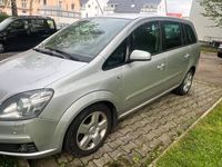 gebraucht Opel Zafira 1,9 TDCI,, 7 Sietzer