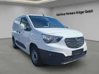 Gebraucht Opel Combo Edition 102 PS (75 kW) 2021 Jade weiss/arktis weiss Van / Kleinbus