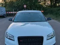 Gebraucht Audi S3 Sport 265 PS (194 kW) 2012 Weiß Kleinwagen