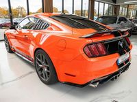 Gebraucht Ford Mustang GT 305 PS (224 kW) 2016 Orange Coupé