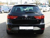 gebraucht Seat Leon ST 2.0 TDI DSG FR LED Navi Leder ACC SHZ