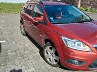 Używany Ford Focus Style 125 KM (91 kW) 2008 Czerwony Kombi
