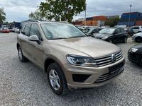 Gebraucht VW Touareg 262 PS (192 kW) 2017 Gold SUV