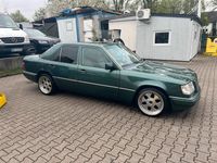 Second-hand Mercedes E280 193 CP (141 kW) 1994 Verde Berlinǎ