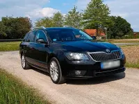 Gebraucht Skoda Superb 170 PS (125 kW) 2013 Schwarz Kombi