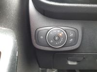 Gebraucht Ford Fiesta Cool & Connect 71 PS (52 kW) 2018 Weiß Kleinwagen