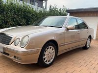 Gebraucht Mercedes E320 224 PS (164 kW) 1999 Beige Limousine