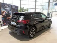 Gebraucht Ford Focus Titanium 155 PS (114 kW) 2026 Agate black metallic Limousine