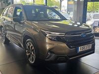 Neu Subaru Forester Platinum 136 PS (100 kW) 2026 Grün SUV