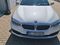 Gebraucht BMW 530e Sport Line 252 PS (185 kW) 2020 Weiß Limousine