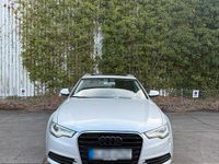 Usado Audi A6 177 HP (130 kW) 2012 Prateado Carrinha