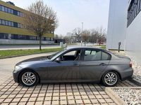 Gebraucht BMW 318 Sport Line 129 PS (94 kW) 2005 Grau Limousine