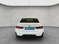 Gebraucht BMW 320 Sport Line 190 PS (139 kW) 2025 Alpinweiß uni Limousine
