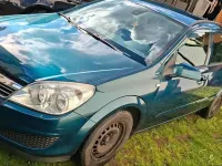 Gebraucht Opel Astra 140 PS (102 kW) 2007 Grün Kombi