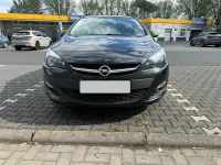 Gebraucht Opel Astra Edition 120 PS (88 kW) 2015 Schwarz Kombi