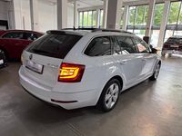 Gebraucht Skoda Octavia Style 150 PS (110 kW) 2018 Weiß Kombi